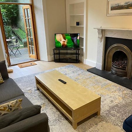 Fantastic Location 10 Mins To Princes Street- 15 To Royal Mile- Main Door-Patio Эдинбург Экстерьер фото